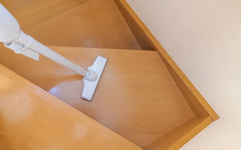 階段の大掃除の方法