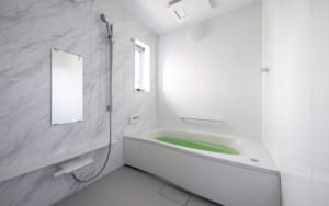 【浴室掃除】大理石の浴槽の正しい掃除方法